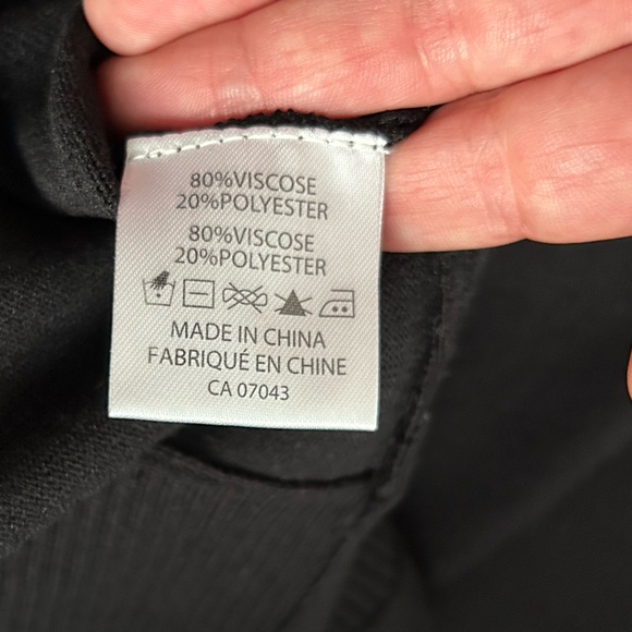 π SALE 3/$30 BELLDINI Fine Knit Sweater - Picture 5 of 6